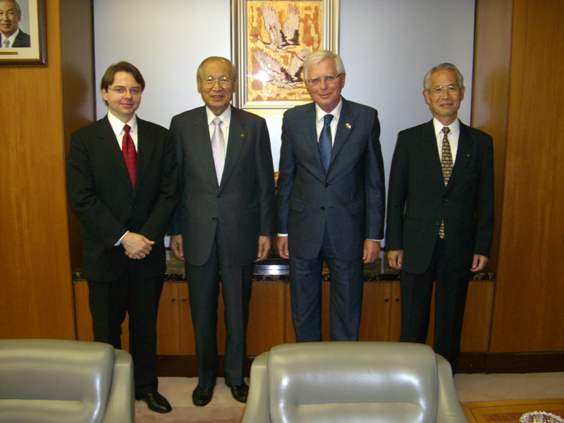 From the left: Mr. Piotr Suszycki-Tanaka, Mr. Nobuo Yamaguchi, H.E. Ambassador Marcin Rybicki, Mr. Satoshi Uematsu. Tokyo, June 20, 2007, JCCI